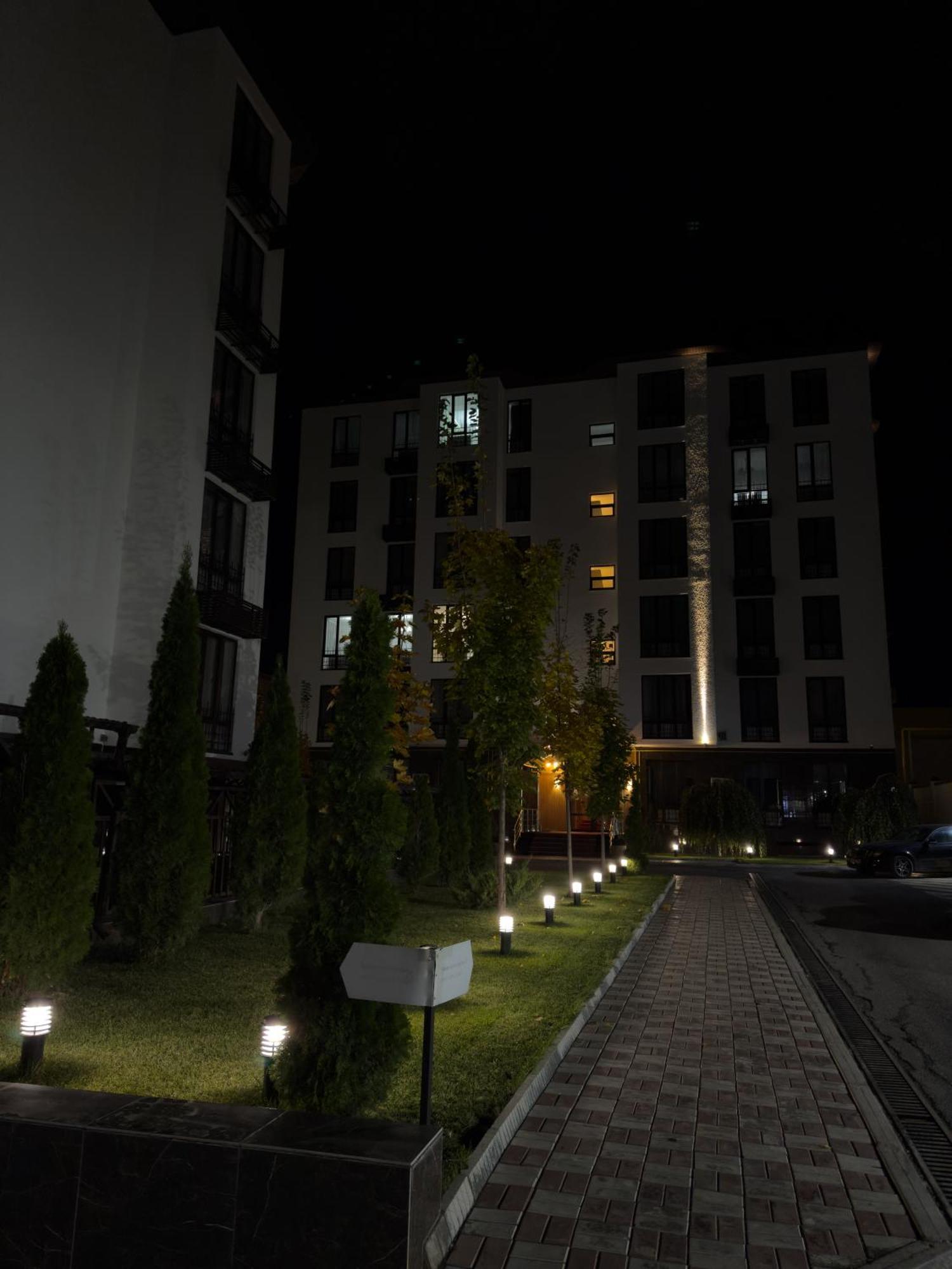 Casablanca Apart Hotel Bishkek Exterior photo